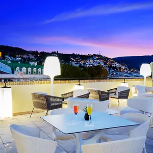Eurostars Puerta Real Hotel